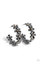 Load image into Gallery viewer, Floral Flamenco - Black
