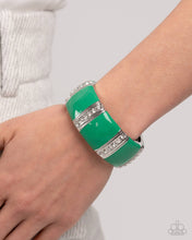 Load image into Gallery viewer, Necklace and Bracelet Set - Green

