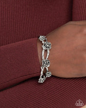 Load image into Gallery viewer, Rose Necklace and Bracelet- Black
