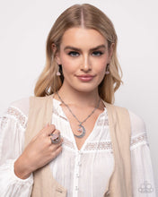 Load image into Gallery viewer, Moon necklace and ring - pink

